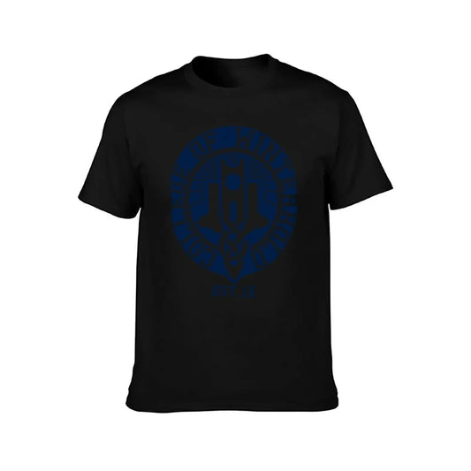 College of Winterhold EST. T-Shirt – Vintage-Style Gamer Tee for Men