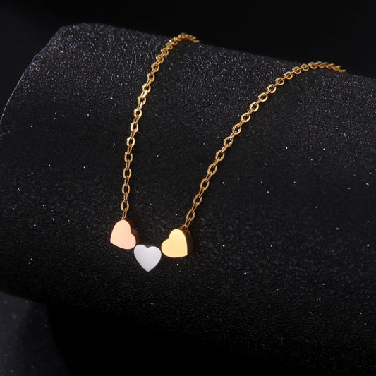 Cazador Kpop 3 Hearts Choker Necklace – Stainless Steel Minimalist Jewelry for Women & Girls